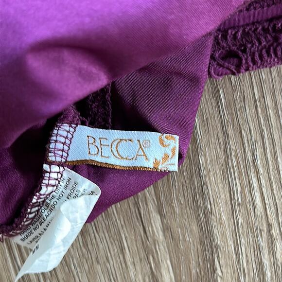 Becca Off Shoulder Crochet Bikini Top - Picture 4 of 5